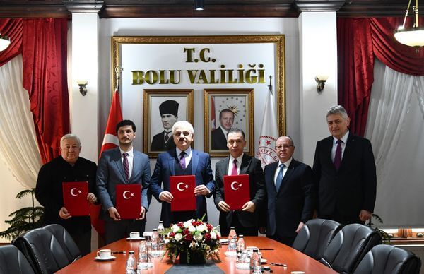 Vakfımız, Bolu Valiliği ve İl Sağlık Müdürlüğü Arasında Protokol İmzalandı.